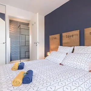 Appartement Le Bleu Nuit Piscine Parking Netflix Cafe, Villemur-sur-Tarn